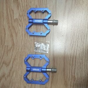 URBAN Cycling Apparel Light Pedals with 16 Hex Pins for Grip, Blue Color